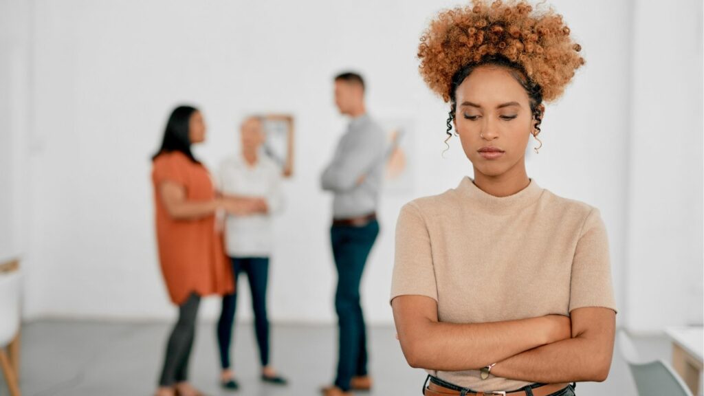 Medarbetare som blir utstött på jobbet