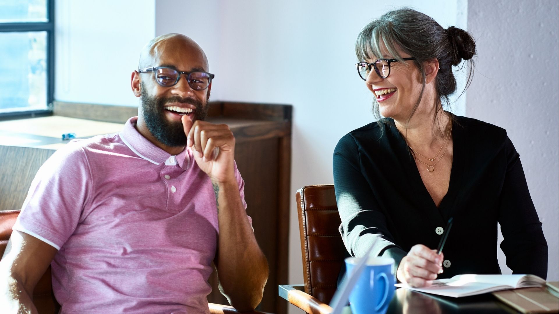 Vänskap på jobbet ger bättre resultat