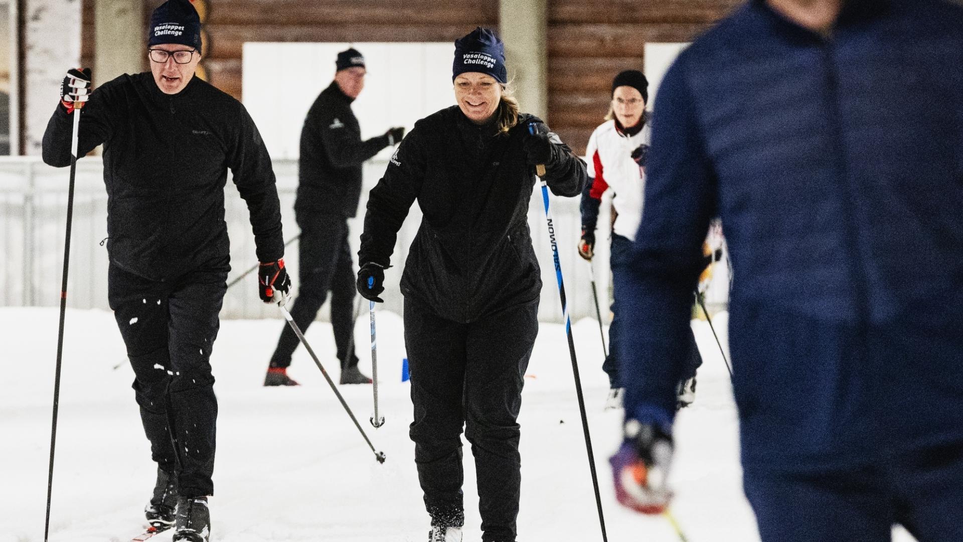 Blod och skoskav fick klubbchefen att avbryta